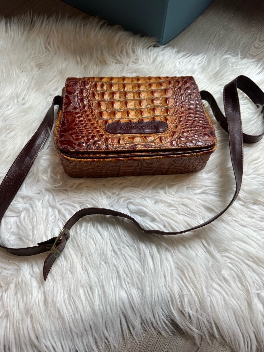Vintage Manocchio Croc Embossed Leather Crossbody Bag Made in Canada